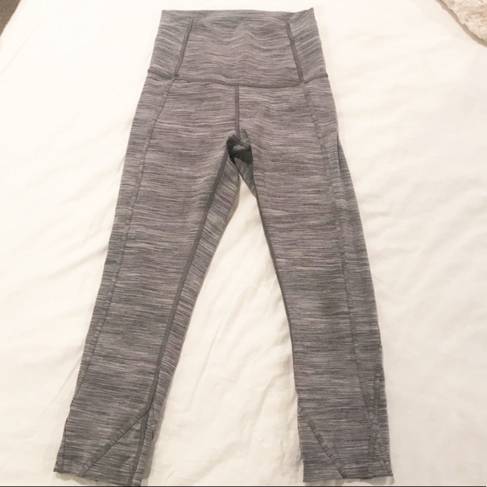 LULULEMON WUNDER UNDER CROPPED LEGGINGS